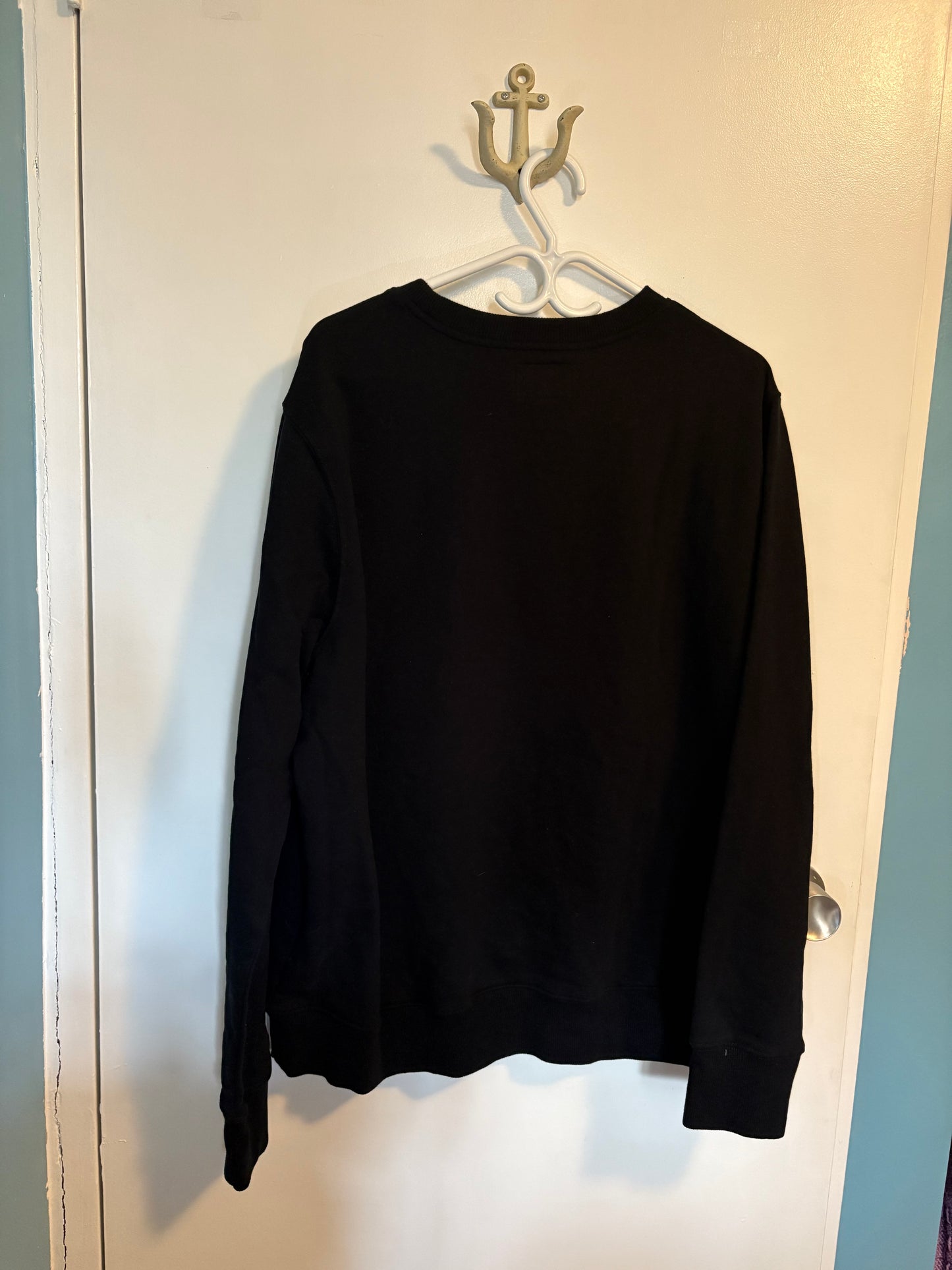 XL Embroidered Flowers Doily Sweater