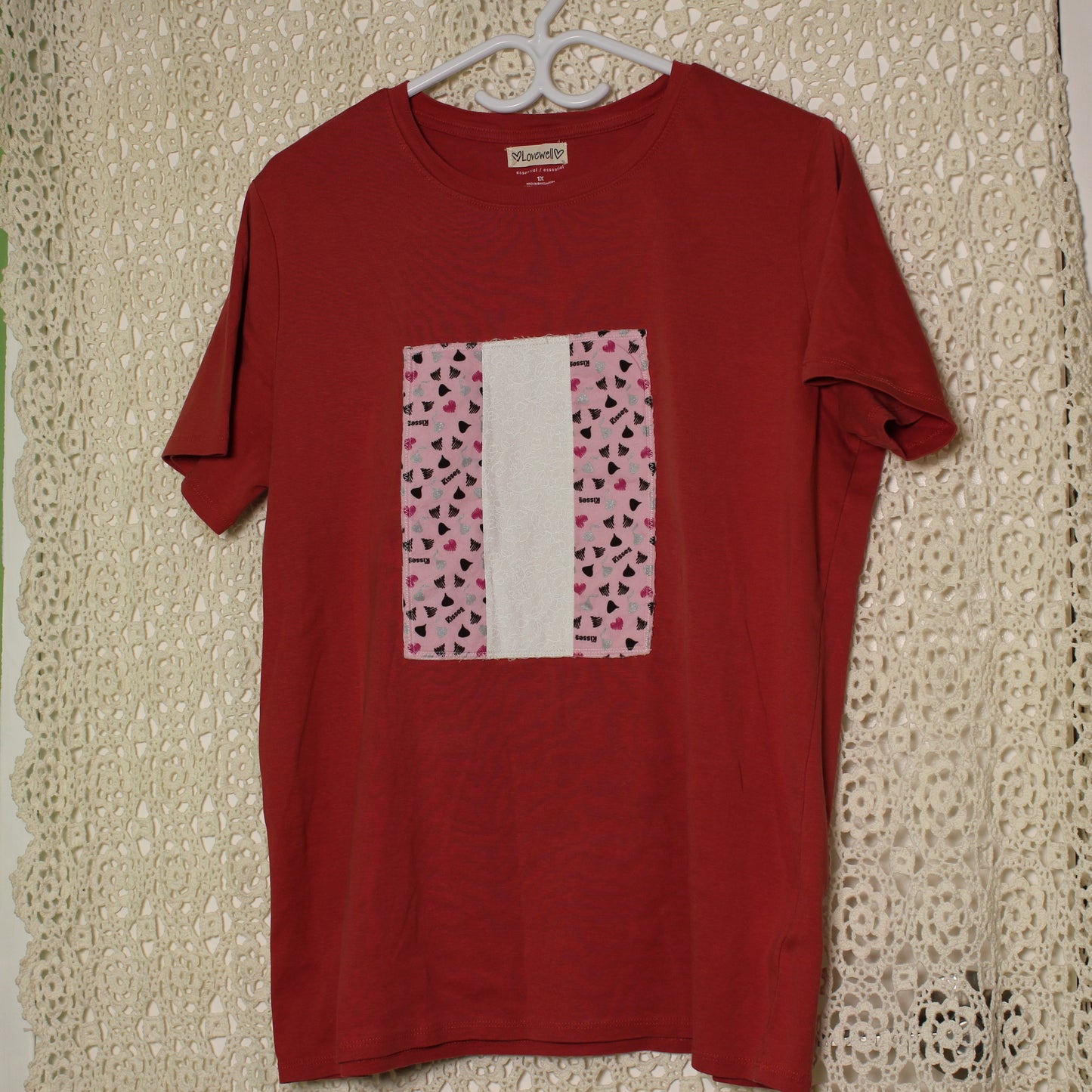 XL Coral Hershey Kisses Patch Tee