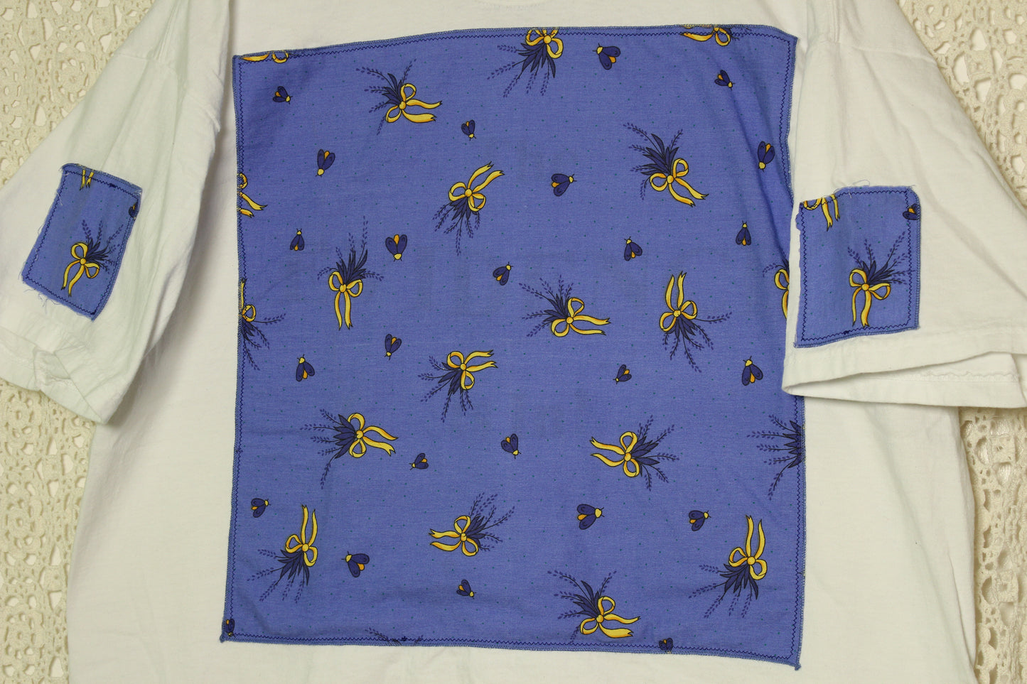 XL Blue Bows Patch Tee