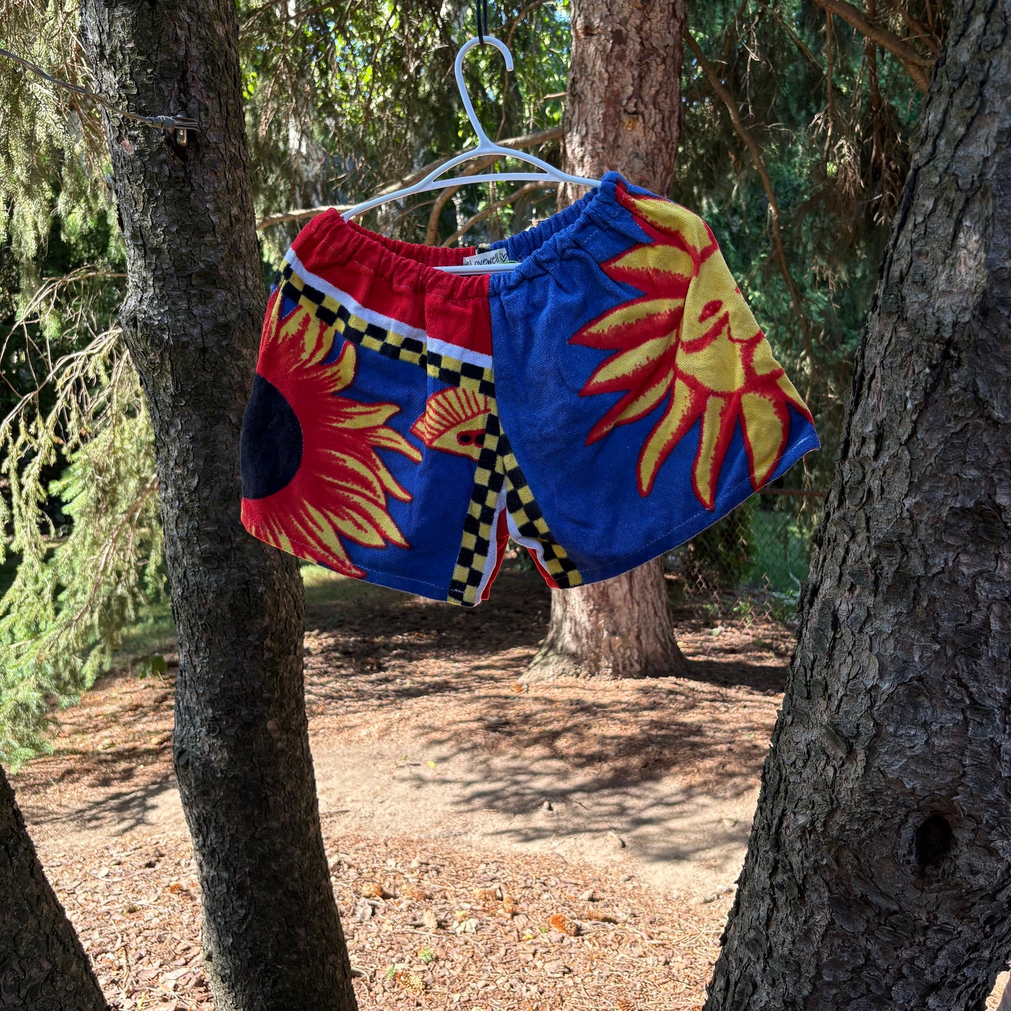 M/L Sun & Flower Towel Shorts