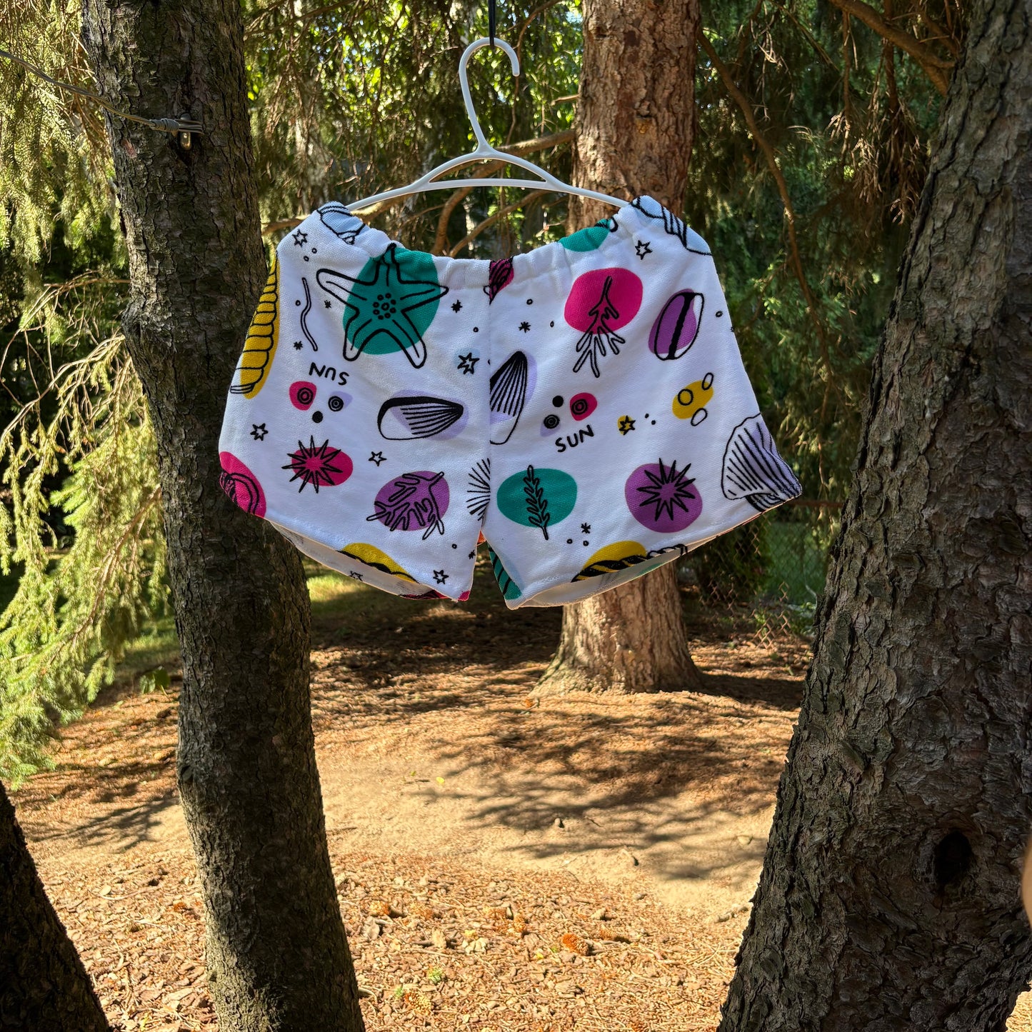 M/L Sun & Shell Towel Shorts