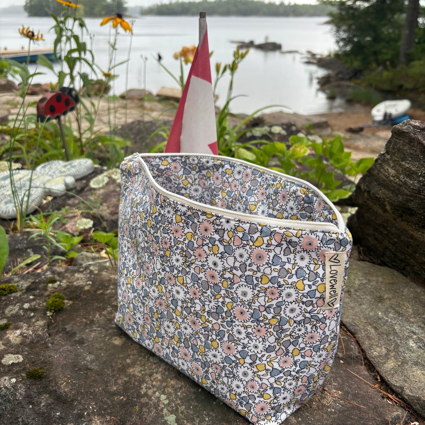 Makeup / Toiletry Bag